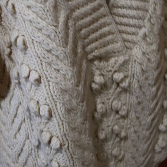 Irish Style Hand Knit Heavy Chunky Wool Fisherman Sweater Off White Large - Picture 4 of 14